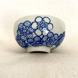 青いっちん　丸飯碗(下小花) 1枚目の画像