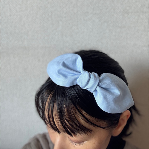 リボンカチューシャ（うさ耳リボン・みずいろ) chika 大人カチューシャ