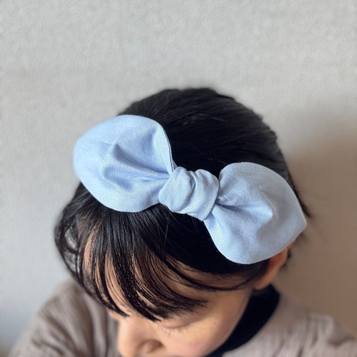リボンカチューシャ（うさ耳リボン・みずいろ) chika 大人カチューシャ