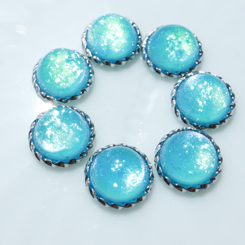 色が変わる 海色ひと粒ピアス(イヤリング)〜ocean blue〜 ブルー 夏 