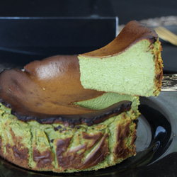 抹茶バスクチーズケーキ◆バースデーケーキや記念日ギフトやお祝いプレゼントにも☆ 7枚目の画像