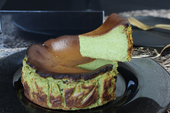 抹茶バスクチーズケーキ◆バースデーケーキや記念日ギフトやお祝いプレゼントにも☆ 7枚目の画像