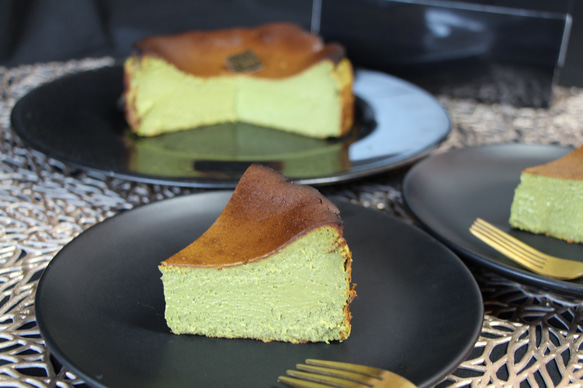 抹茶バスクチーズケーキ◆バースデーケーキや記念日ギフトやお祝いプレゼントにも☆ 14枚目の画像
