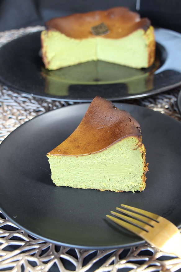 抹茶バスクチーズケーキ◆バースデーケーキや記念日ギフトやお祝いプレゼントにも☆ 3枚目の画像