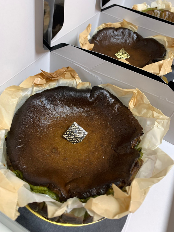抹茶バスクチーズケーキ◆バースデーケーキや記念日ギフトやお祝いプレゼントにも☆ 16枚目の画像