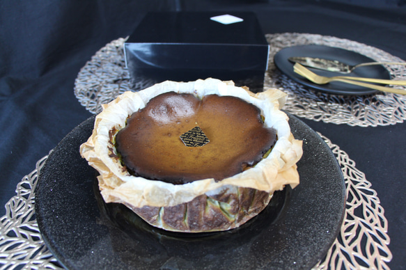 抹茶バスクチーズケーキ◆バースデーケーキや記念日ギフトやお祝いプレゼントにも☆ 5枚目の画像