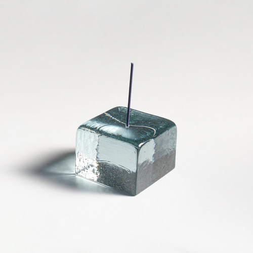 リサイクルガラスのお香立て 角 舛花色 その他インテリア雑貨