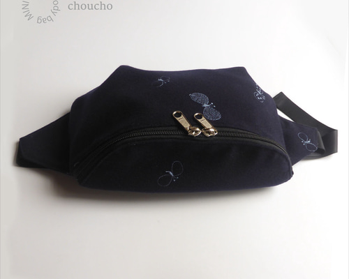♡handmade♡ ミナペルホネン　　ぽってり持てるバッグ ミナペルホネン choucho ボディバッグミニ ショルダーバッグ 風結び