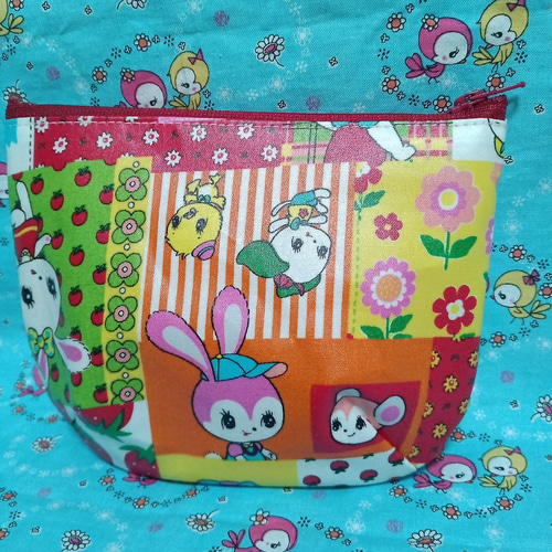 ラミネート ハニーチューン♥レトロアニマルがかわいい♥ ファスナー