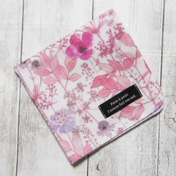 大人のガーゼハンカチ☆ボタニカル柄＜Irma＞(イルマ)・ピンク系（24㎝×24㎝） 2枚目の画像