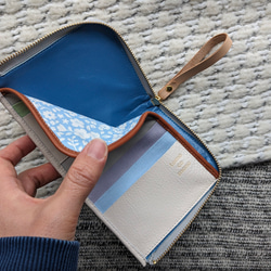 刺繍革財布 『幸せな青い鳥』 WHITE (牛革) 二つ折り財布 4枚目の画像