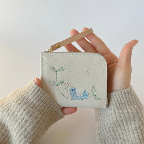 刺繍革財布 『幸せな青い鳥』 WHITE (牛革) 二つ折り財布 その他