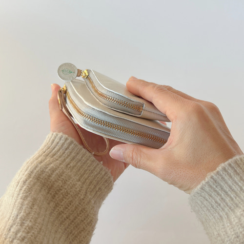 刺繍革財布 『幸せな青い鳥』 WHITE (牛革) 二つ折り財布 その他
