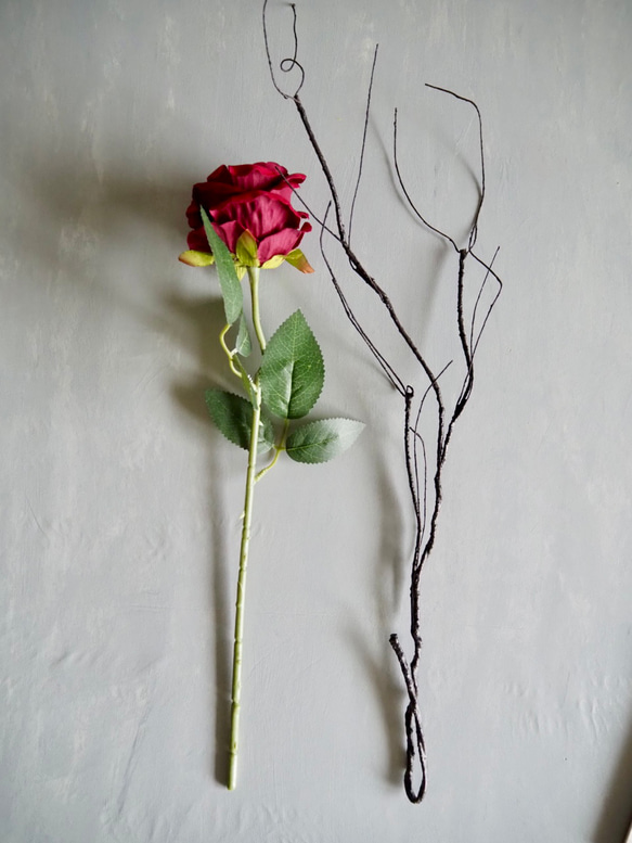 【ベルベットローズと黒枝】｜アーティフィシャルフラワー 花瓶アレンジ| 冬｜ギフト・インテリア雑貨 5枚目の画像