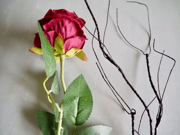 【ベルベットローズと黒枝】｜アーティフィシャルフラワー 花瓶アレンジ| 冬｜ギフト・インテリア雑貨 3枚目の画像