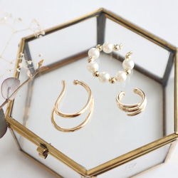 黃金與珍珠耳環三件套 第4張的照片