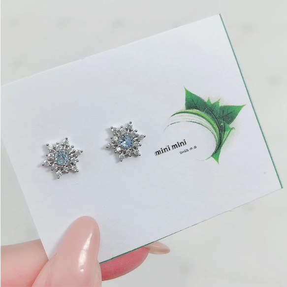 【MSP70】淡いブルーが美しい　アクアマリン スタッドピアス／オフィスにも　アレルギー対応　イヤリング変更
