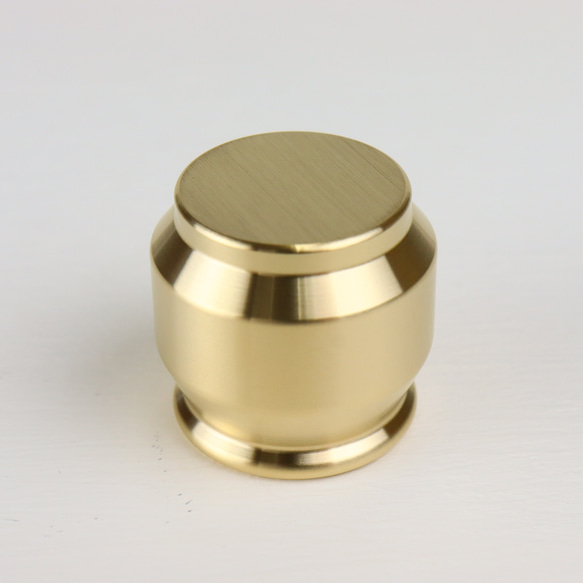 職人直送 真鍮無垢 ペン立て ペンスタンド 鉛筆立て おしゃれ アンティーク ゴールド ボトル型 6枚目の画像