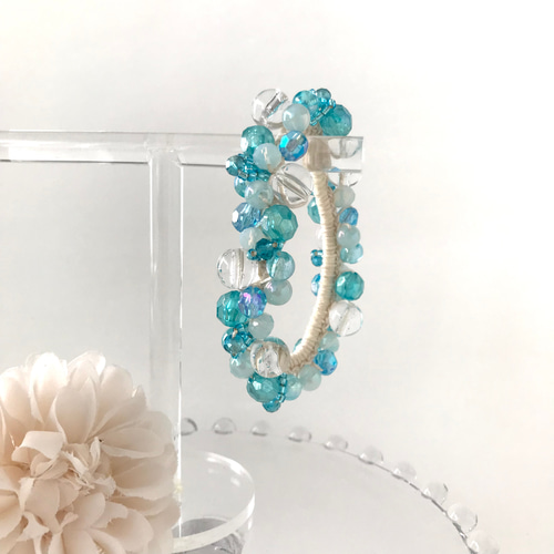 シュシュ ヘアゴム ビーズ クリアブルー