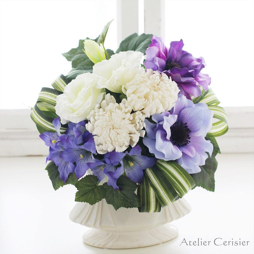 仏花、お供え花、ブルーアネモネ、紫トルコキキョウ 仏花、お供え花、ブルーアネモネ、紫トルコキキョウ