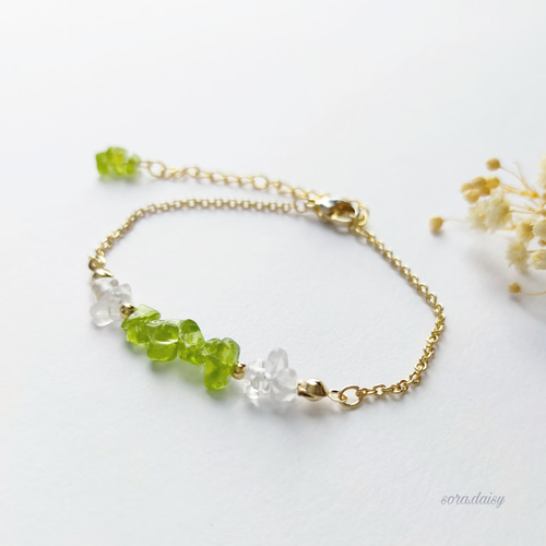 ペリドット・水晶の華奢なチェーンブレスレット *8月誕生石入り