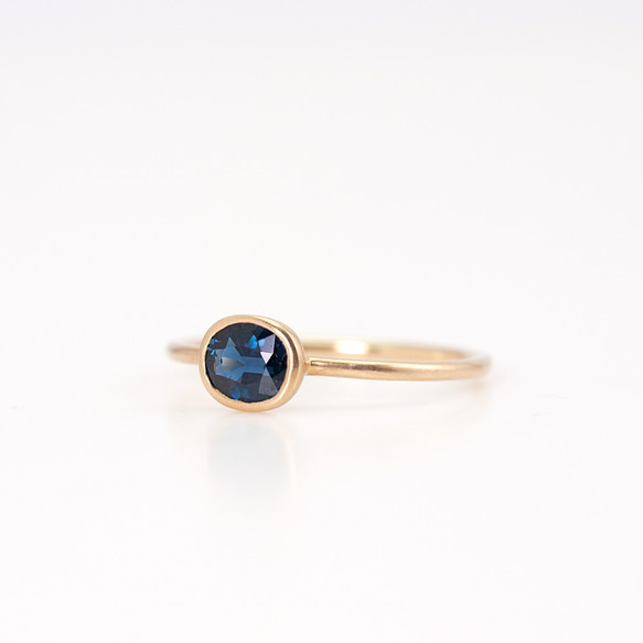 【50％OFF】K18 Sapphire ring / Oval【期間限定価格】 1枚目の画像