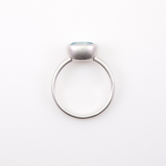 Aquamarine ring / SV 3枚目の画像