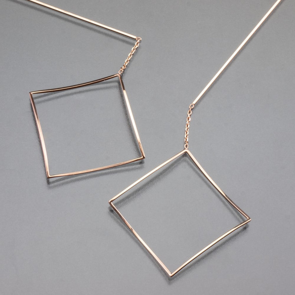 Pendulum pierced earrings / Square 2枚目の画像