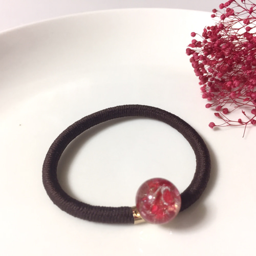フラワーキャンディ樹脂ヘアゴム (赤いかすみ草)＊つやのあるレジン 