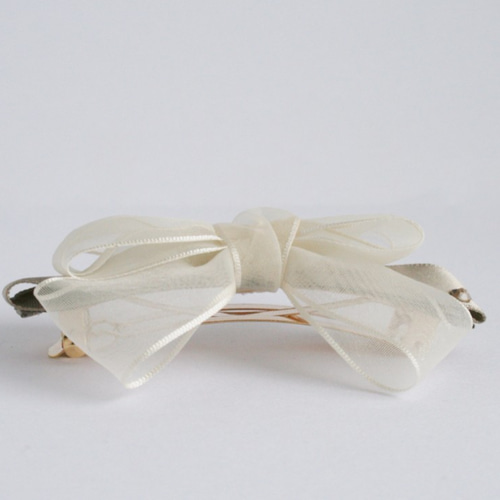 ソフィーブハイ　リボン　バレッタ　シルクオーガンジー　アイボリー　白　ホワイト ソフィーブハイ リボン バレッタ シルク サテン アイボリー 白