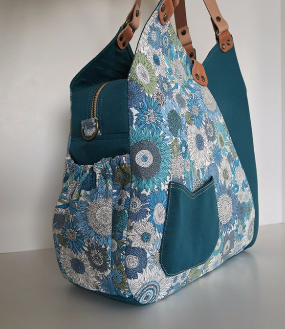 涼しい夏のブルー、リバティー帆布スモールスザンナ、機能的チューリップ型バッグ 2枚目の画像