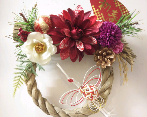 しめ縄飾り　お正月飾り　造花フラワーリース　玄関　注連縄　✴︎特大クリームダリア✴︎ お正月 しめ縄 しめ飾り ちりめんダリア 初春 しめ縄・しめ飾り