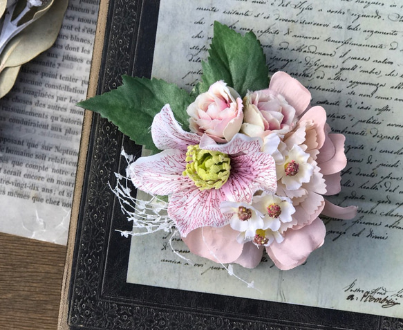 ◇送料無料◇ Christmasrose clipcorsage 1枚目の画像