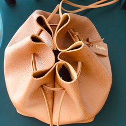 イタリア産トスカーナの巾着バッグとポーチ 5枚目の画像