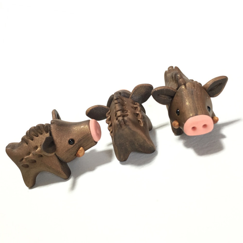 干支なでなでさま「亥(イノシシ)」 その他人形 ねんどらんど 通販