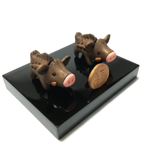 干支なでなでさま「亥(イノシシ)」 その他人形 ねんどらんど 通販