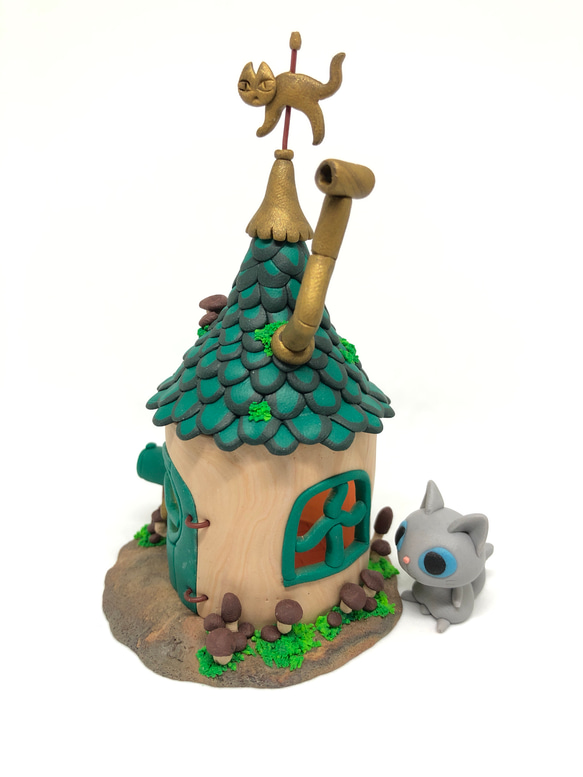 ニャーデラハウス「風見猫と茶色キノコの緑お屋根のお家」 6枚目の画像