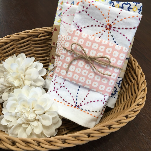 刺し子の花ふきん NO.21 花刺しピンク&オレンジ系グラデーション 