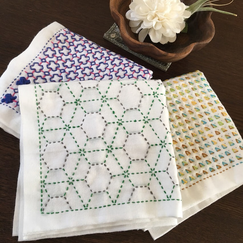 刺し子の花ふきんNO.25 霰亀甲グリーン&グレー その他キッチン