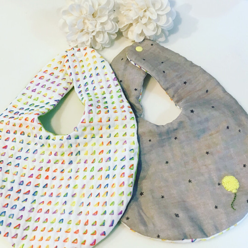 刺し子のスタイセット ☆かわいい三角柄と風船☆ スタイ