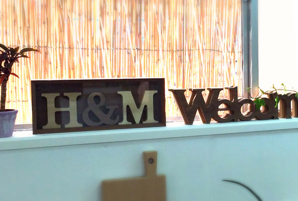 【高級材ウォルナット】ディスプレイケース