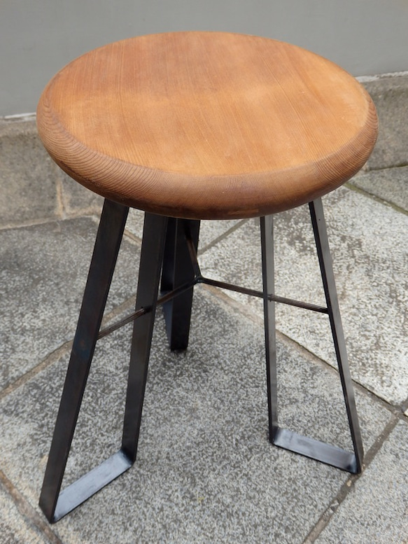 stool No.1 (red cedar) 4枚目の画像