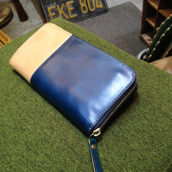 ムックの店のロングZIPウォレット　ブルー×ナチュラル 外側