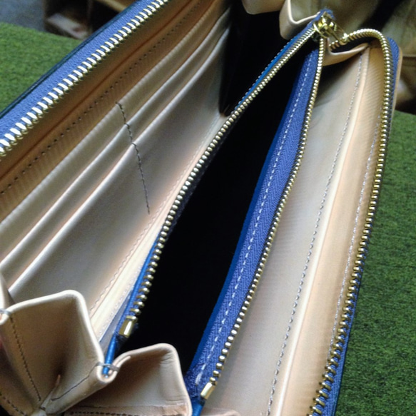 ムックの店のロングZIPウォレット　ブルー×ナチュラル 外側