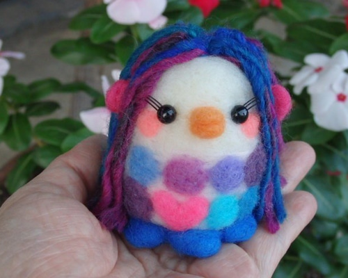 アマビエ ビエちゃん☆ 羊毛フェルト 紫花 通販 10326079｜Creema