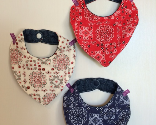 三角スタイ 2枚セット バンダナ柄 3色からお選びいただけます スタイ