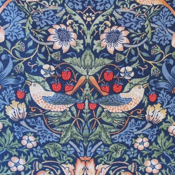 ウィリアムモリス　コルセット　いちご泥棒 Moda ウィリアム・モリス いちご泥棒 紫 生地 Open the Closet