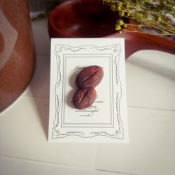 コーヒー豆のピンバッチ 3枚目の画像