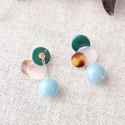 3colorsピアス アクリルパール付き／Green Blue 2枚目の画像