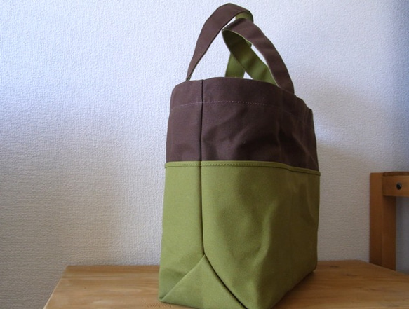 bicolor tote M (brown × green) 2枚目の画像